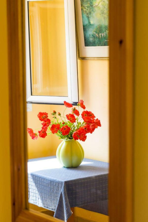 アリケス2 Bed House With Mountain Viewアパートメント エクステリア 写真